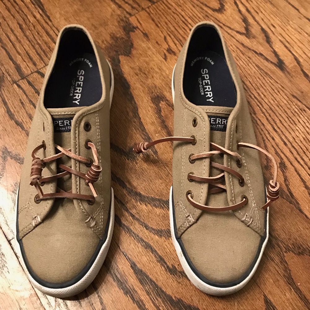 Sperry Sneakers